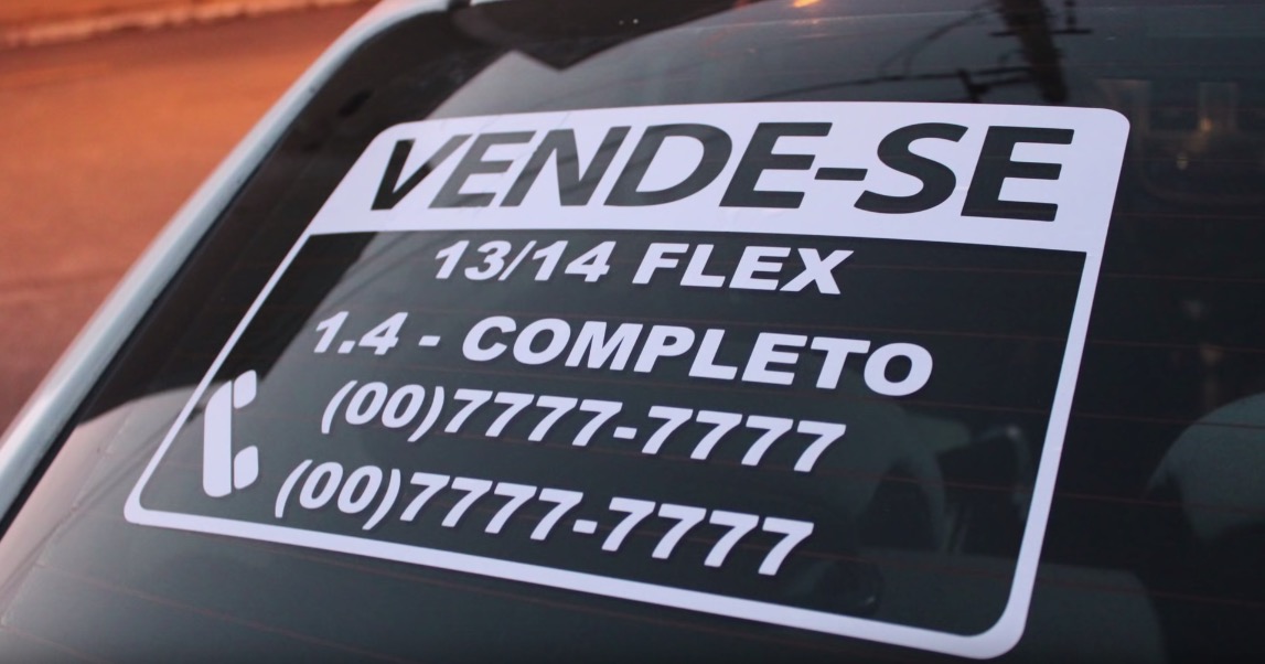 5cfab0aabda5976b55133fc1_adesivo de vende-se em vinil.jpg
